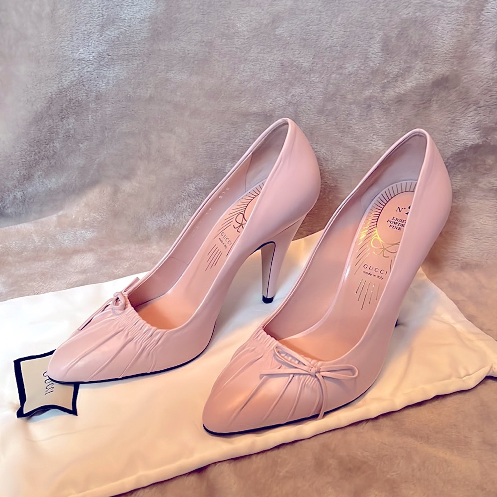 Shoes Gucci.